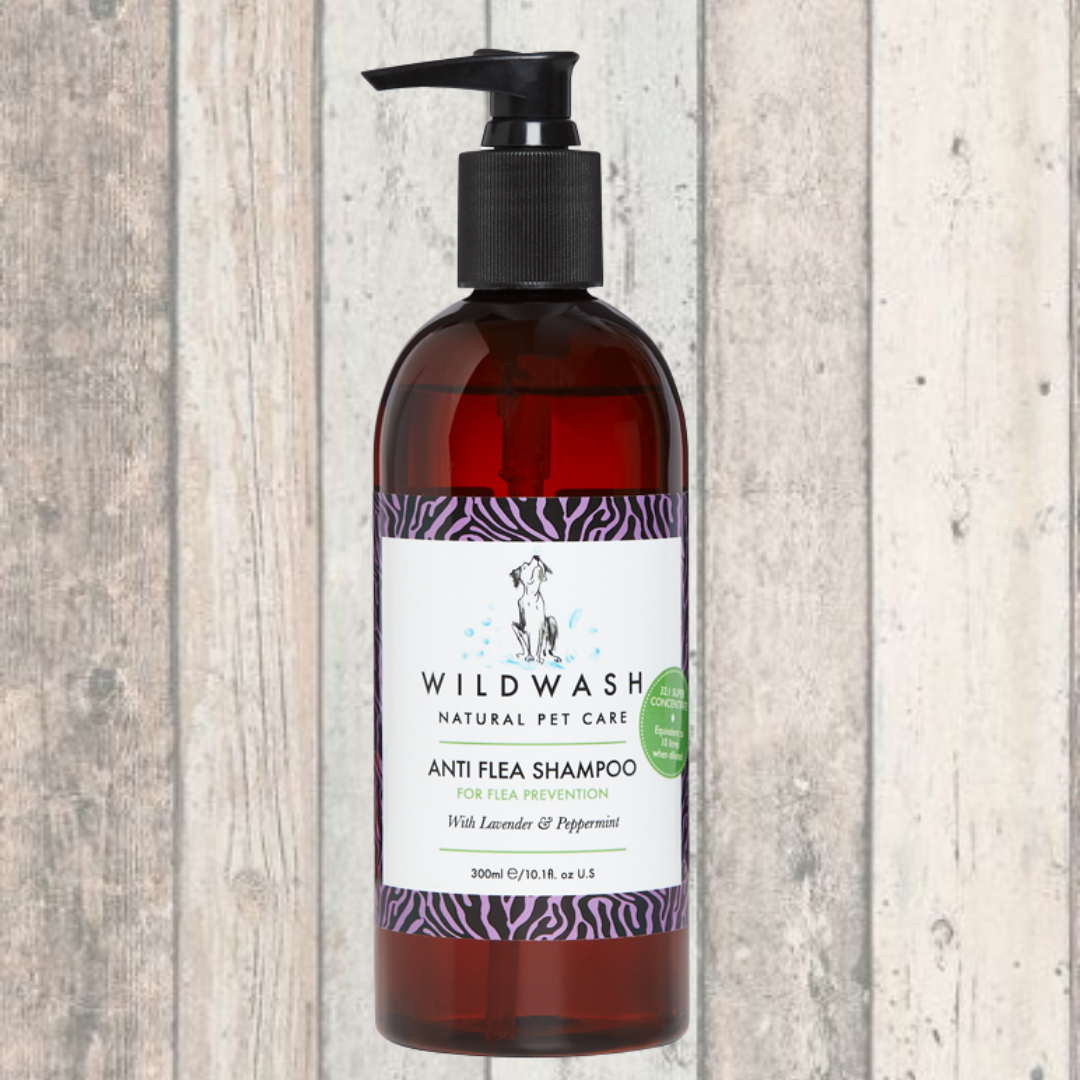 WildWash Pro Anti Flea Shampoo Doghouse Dog Shampoo DOGHOUSE